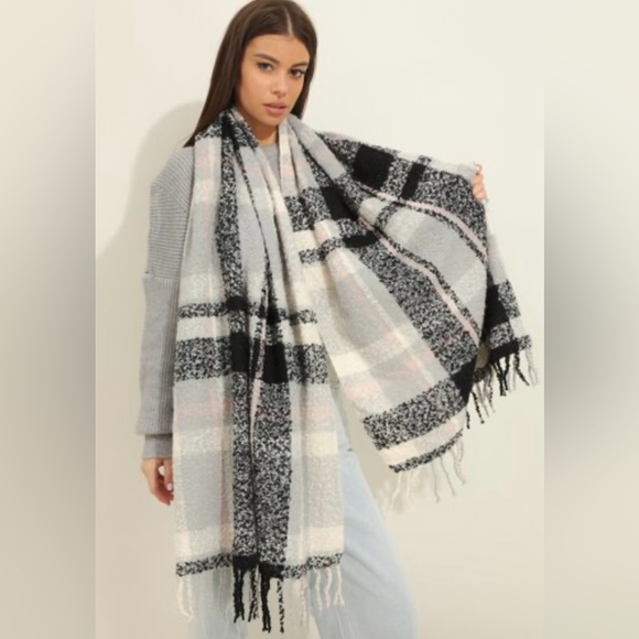 Plaid Black and White Women's Scarf - Picture 1 of 5